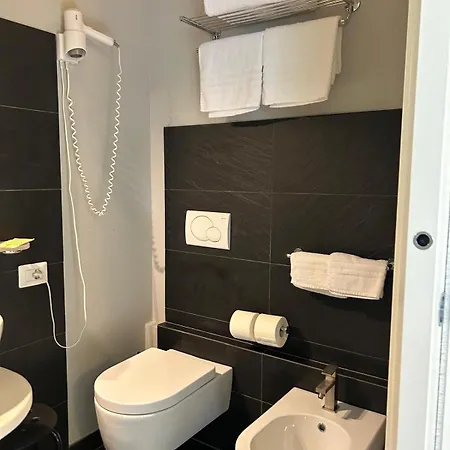 ホテル La Cavallina 3*